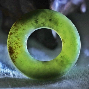 jade-ring